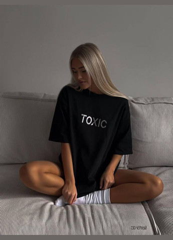 Чорна літня футболка жіноча зі стразами toxic оверсайз з коротким рукавом JUGO 088 TOXIC