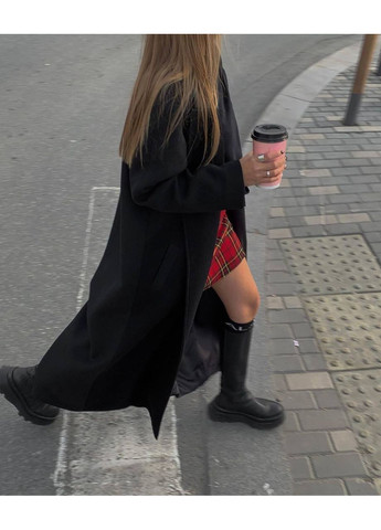 Черное демисезонное Женское пальто в удлиненном силуэте. No Brand