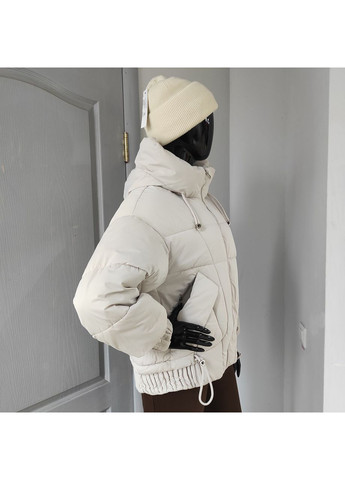 Молочная зимняя куртка женская зима дутая капюшон укороченная тёплая молоко No Brand