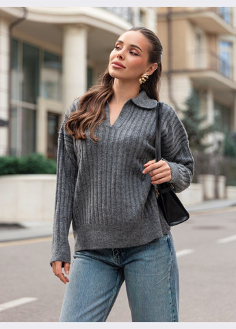 Серый демисезонный свитер серого цвета с воротником поло Dressa