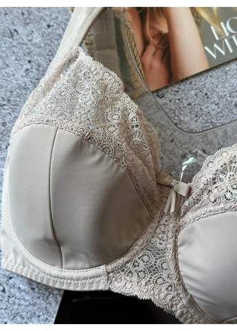 Пудровий ажурний бюстгальтер тонкий поролон пудровий Diorella