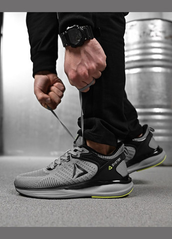 Сірі Літні стильні чоловічі кросівки чорні сірі Freedom