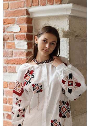 Белая авторская женская вышитая рубашка магда MOTYV узор цветочный лен (364727763)