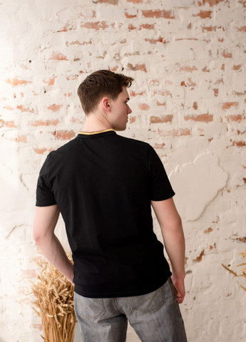 Чорна футболка Vyshyvanka візерунок українська символіка пряма (330828825)