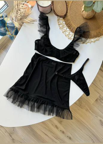Чорний жіночий комплект нижньої білизни з поясом спідницею Simply sexy
