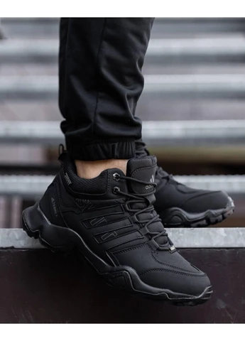 Цветные демисезонные кроссовки мужские adidas terrex swift r2 mid gore-tex адидас терекс свифт No Brand