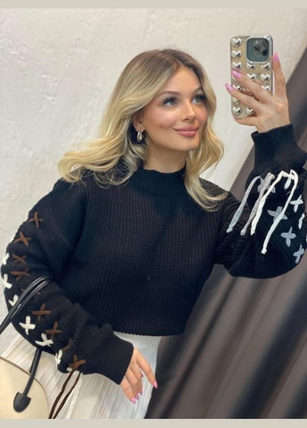 Черный стильный вязаный стильный свитер с разноцветными шнурами на рукавах черный You Best