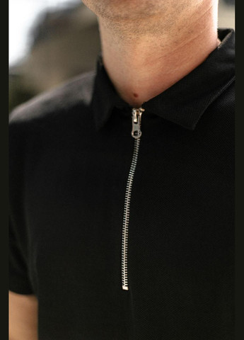 Черная поло комфортное мужское без принта для повседневной носки, летнего гардероба и прогулок с коротким рукавом Intruder