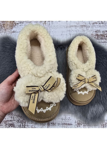 Бежевые тапочки-чуни женские утепленные бежевые с задником на пенковой подошве Fashion