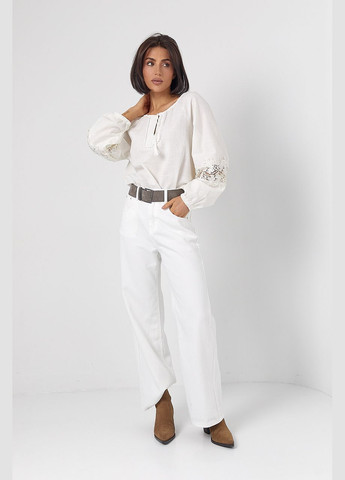 Біла жіноча блузка з мереживними вставками Delvinss