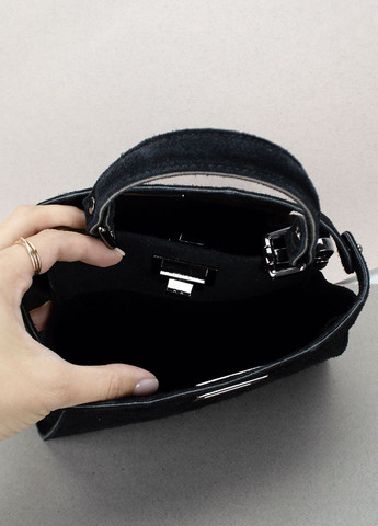 Сумка жіноча замшева на застібці 03736 чорна Virginia Conti (305673692)