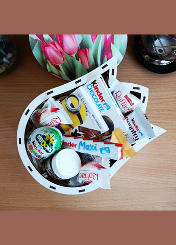 Бокс с сладостями для ребенка или девушки на день рождения, новый год, 8 марта (ar266) No Brand (346489816)