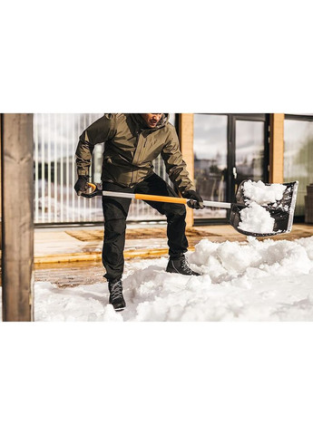 Скріпер для збирання снігу X-series 1057178 Fiskars (316620679)