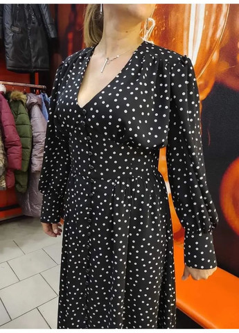 Черное кэжуал платье вискоза длинное принт корох пуговицы 46 черное Hardy