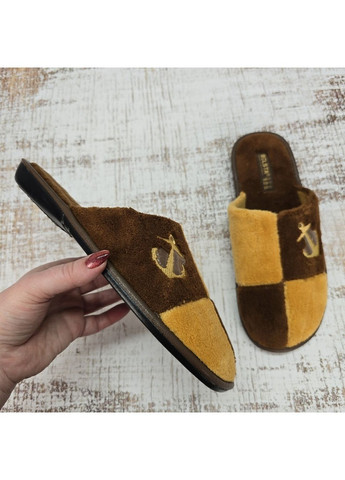 Светло-коричневые тапочки мужские комнатные теплые с закрытым носком Белста