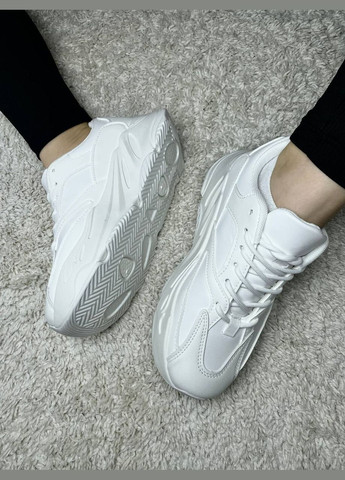 Белые демисезонные женские кроссовки No Brand