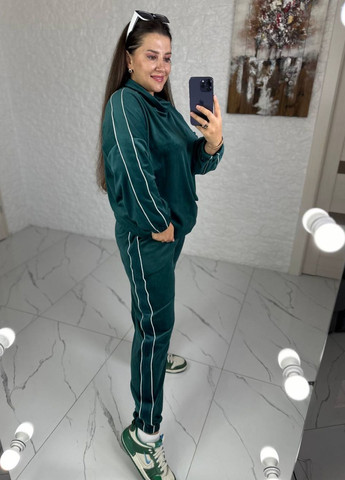 Костюм-двійка з велюру Україна (322411380)