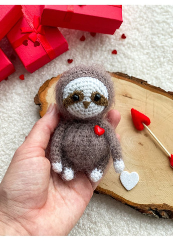 Ленивец, вязаная игрушка амигуруми ленивец, игрушка ручной работы, амигуруми для влюбленных No Brand (352474139)