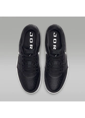 Черные демисезонные кроссовки court connect low black iq5698-001 Air Jordan
