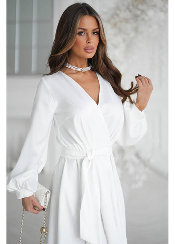 Молочное платье атласное на запах — модель 7563 молочный No Brand