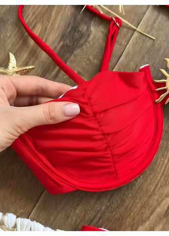 Красный летний женский летний откровенный яркий купальник черный. No Brand