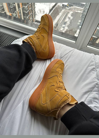 Желтые зимние кроссовки зимние мужские и женские nike air force 1 winter high yellow fur | найк аир форс 1 высокие желтые с мехом No Brand