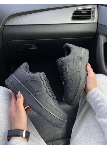 Черные демисезонные кроссовки мужские nike air force 1 classic black найк аир форс 1 черные No Brand