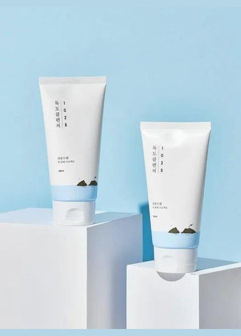 Делікатна пінка 1025 Dokdo Cleanser 150 мл Round Lab (296785554)