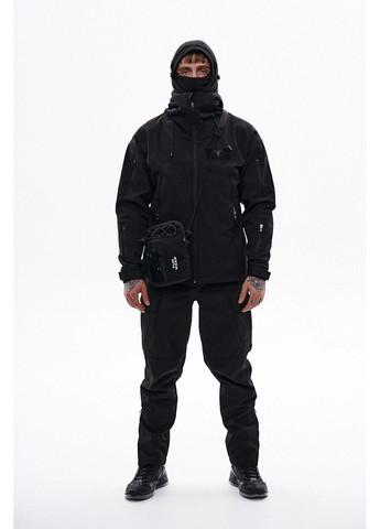 Чорна демісезонна чоловіча куртка з софтшелу "варріор", чорна ТУР