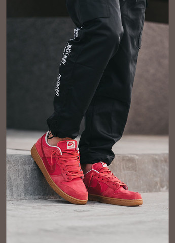 Красные демисезонные кроссовки мужские nike sb dunk low red | найк сб данк низкие красные красные No Brand