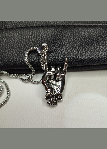 Кулон "Жест Коза. Череп" SureGeek (316635087)