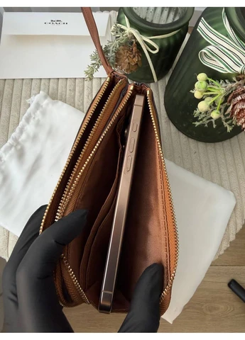 Гаманець клатч коричневий на два відділення Long Zip Wallet Case In Signature Canvas натуральна шкіра + подарункове пакування Coach (392066428)