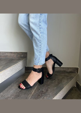 Черные женские кожаные босоножки на каблуке 1506 черные L&M