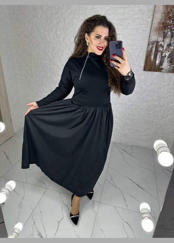 Черное женское платье свободного кроя цвет черный р.46/48 449618 New Trend