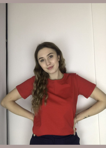 Красная всесезон футболка женская базовая красная mksh2432-5 Modna KAZKA