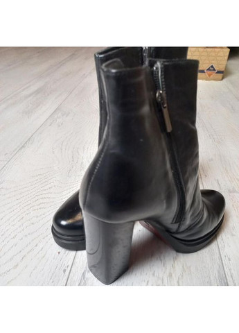 Черевики жіночі чорні байка No Brand (372177467)