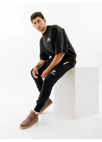 Чорна футболка m nsw tee os brandriffs lbr fb9817-010 Nike