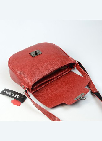 Красная маленькая овальная кожаная сумка кросс боди через плечо на замочке Serebro (306642370)