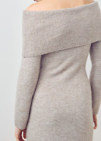 Светло-бежевое кэжуал платье H&M однотонное