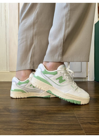 КРОСІВКИ ЖІНОЧІ NEW BALANCE 550 GREEN / WHITE НЬЮ БЕЛАНС 550 No Brand сірі демісезони (369391028)