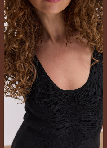 Чорна довга літня сукня з ажурної в`язки світло-рожева з молочною підкладкою Arjen