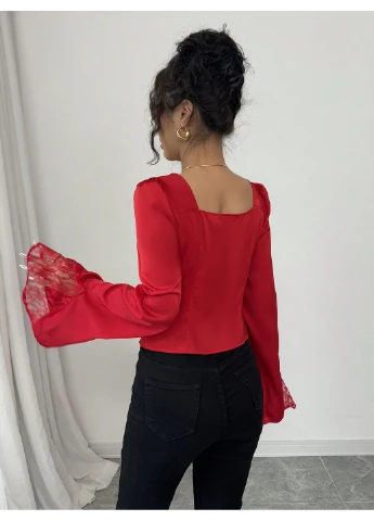 Красная блуза SHEIN