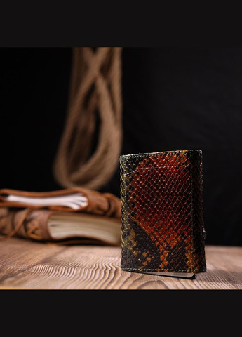 Лакована візитниця з натуральної фактурної шкіри під змію 20988 Різнокольоровий Karya (337353075)