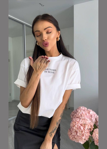 Футболка Жіноча Принт: partners in wine Бавовна Білий 42-46 JUGO Atelier № 041 - (294945093)