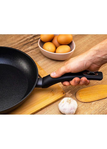 Сковородка Pratico черный кованый алюминий Aureti Сковородка 24 см Pratico черный кованый алюминий (305136870)