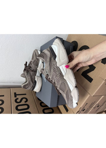 Кавові всесезонні кросівки new balance 9060 brown mushroom No Brand