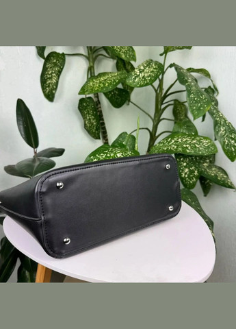 Чорна жіноча класична сумка PTR No Brand (317763412)