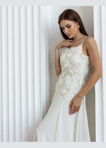 Бежева сарафан міді з трояндами 111733 No Brand