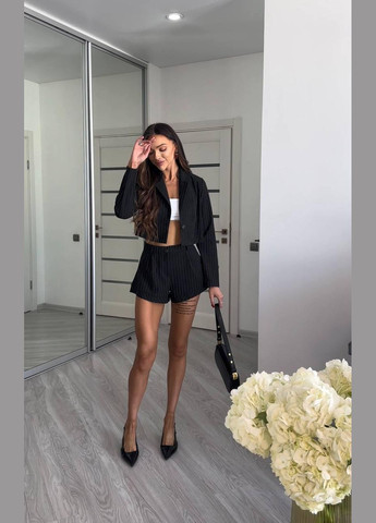 Костюм женский - двойка, укороченный жакет и шорты в полоску JUGO Hype brand (303106761)