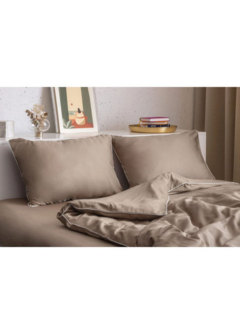 Семейный комплект постельного белья на резинке с кантом HYGG (368830535)